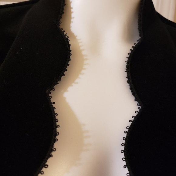 Vintage Act III Black Velvet Scalloped Open Jacket - Picture 2 of 9